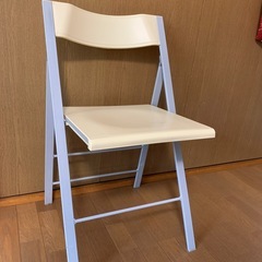 Arrmet アーメット ポケットチェア イタリア製 スタック 折り畳みホワイト フォールディングチェア 折りたたみチェアの画像