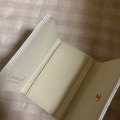 三つ折り財布の画像