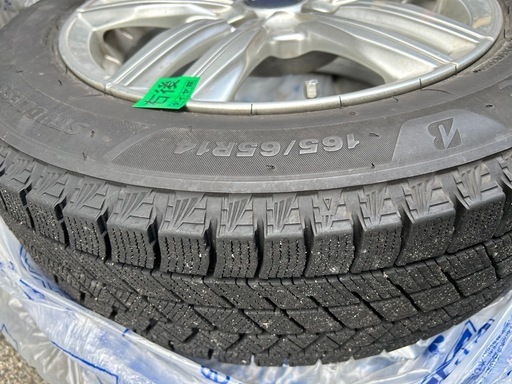 値段相談可。値下げ中。スタッドレスタイヤ156/65R14