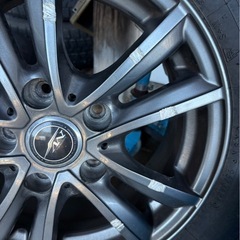 スタッドレスタイヤ　ホイール付の画像