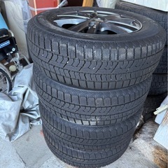 スタッドレスタイヤ　ホイール付の画像
