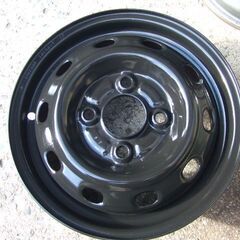 スバルサンバー（ＴＶ）用ノーマルホイール　スタッドレス用にどうですか？　塗装済の画像