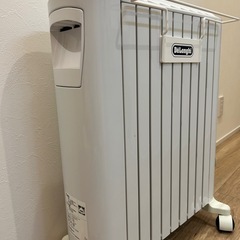 ●値下げしました●デロンギ　オイルヒーター　新古品‼️ 品番rhj65l0915の画像