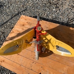 イエロー培土機の画像