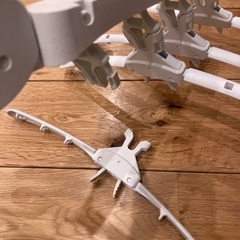 子供用　8連ハンガー　ワンタッチ　折りたたみ　収納　ホワイト　洗濯物干し　ピンチの画像