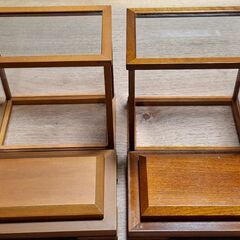 ガラス(プラスチックかも)ケース2つ　の画像