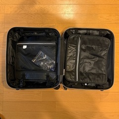 スーツケース　33L     フロントオープン　機内持ち込みサイズの画像