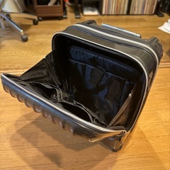 スーツケース　33L     フロントオープン　機内持ち込みサイズの画像