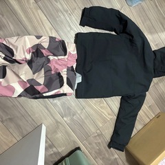 子供　　スキーウェア　
130 の画像