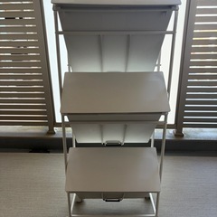 無印良品　ポリプロピレンごみ箱　3段ラック　キャスター付の画像