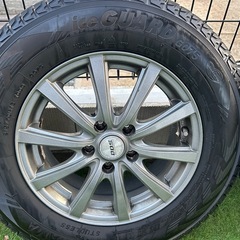 ほぼ新品！215/70 R16 2023年製 横浜ブリジストン スタッドレスタイヤ4本セット ホイール付きの画像
