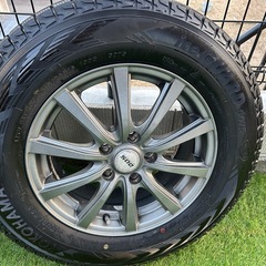 ほぼ新品！215/70 R16 2023年製 横浜ブリジストン スタッドレスタイヤ4本セット ホイール付きの画像