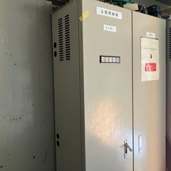 発電機盤、配電盤の画像
