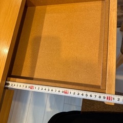 引き出し付きダイニングテーブルの画像