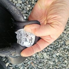 ミドリ安全。軽量安全靴マジックテープ式黒。26ｃｍの画像