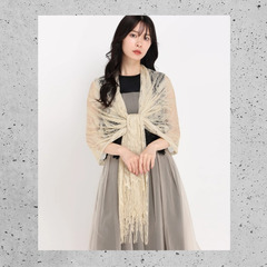 新品未使用！ストロベリーフィールド♡お呼ばれストール♡結婚式の画像