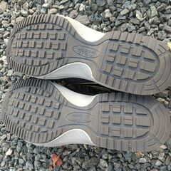 ミドリ安全。軽量安全靴スニーカータイプ黒。27,5ｃｍの画像