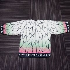 120cm 鬼滅の刃　胡蝶しのぶ　半纏　はんてん　羽織り　バンダイ　キッズの画像