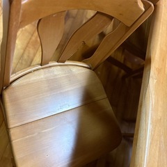 ダイニングテーブルの画像