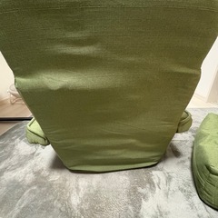 極美品　座椅子 グリーン  肘掛け  コンパクト 折りたたみ リクライニング  厚さ24cm 4WAY ソファ コンパクトソファ　一人掛け の画像