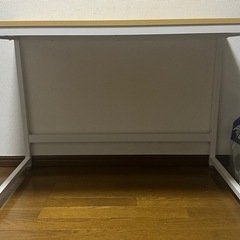 テーブル 100×60cm 高さ70cm (対面／非対面可、12/6期限で処分)の画像