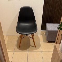 Bucket Chairの画像