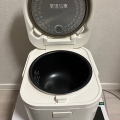 炊飯器の画像