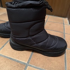 ノースフェイスヌプシブーツダウンブーツ25サーモ入りの画像