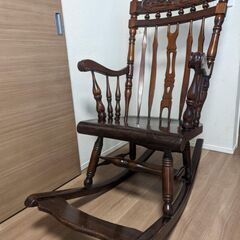 ロッキングチェアの画像