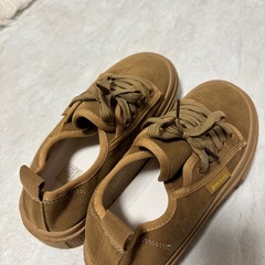 新品✨スニーカー秋冬24cmの画像