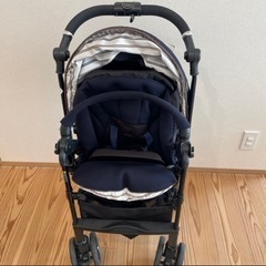 combi   ベビーカー
の画像