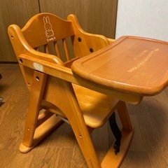 木製　　子供椅子の画像