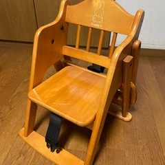 木製　　子供椅子の画像