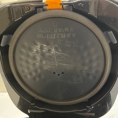 炊飯器（3合炊き）の画像