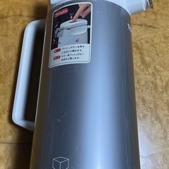 保温ポットの画像