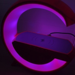 スピーカー(置くだけ充電可能)
の画像
