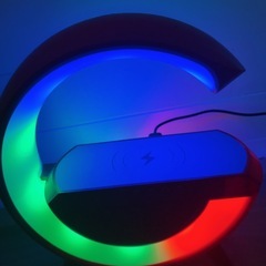スピーカー(置くだけ充電可能)
の画像