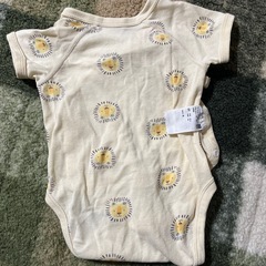 ユニクロ　ボディスーツ60の画像