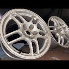 33GT-R純正ホイールの画像