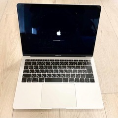 【美品箱付‼︎】APPLE MacBook Air MVFK2J/Aの画像