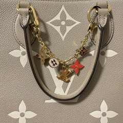 ルイヴィトン オンザゴーMMショルダーバッグの画像