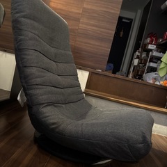 大きい背もたれの
座椅子の画像