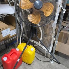 大型扇風機　工業扇三脚型　の画像