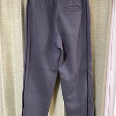 ナイキ NIKE スウェットパンツ グレー 刺繍ロゴ パンツ ボトムス スウェット　サイズL  裏起毛の画像