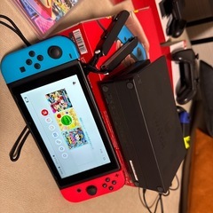 【交渉可】スイッチ本体+コントローラー+カセットの画像