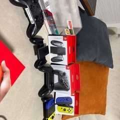 【交渉可】スイッチ本体+コントローラー+カセットの画像