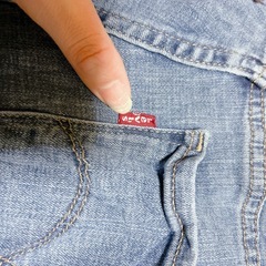 ❤️人気商品❤️ Levi Strauss & Co. ダメージデニムの画像