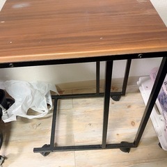 サイドテーブルの画像