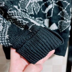 ✨️オシャレ✨️ TADPOLE 長袖ニットセーター 肩パット入り❤️の画像