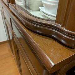 浜松工芸の食器棚の画像